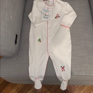 Kissy Kissy Christmas Sleeper- new with tags